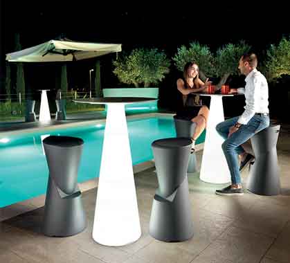 Mange Debout Lumineux Tiffany H110cm Extérieur Plateau HPL Rond