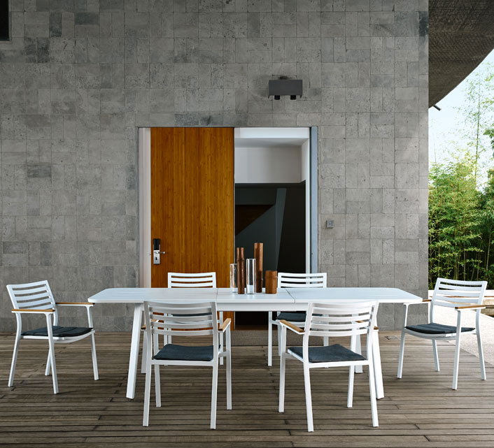 Table de jardin en aluminium anthracite 160 x 90 cm - Miami